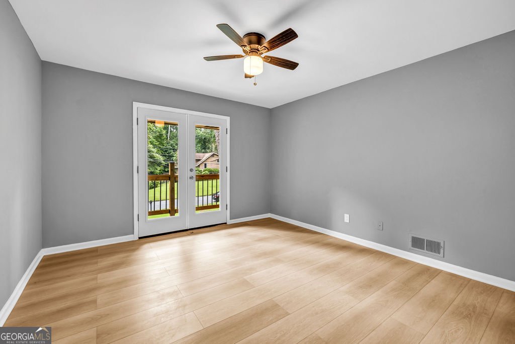 4260 Bonaparte Tucker - 24