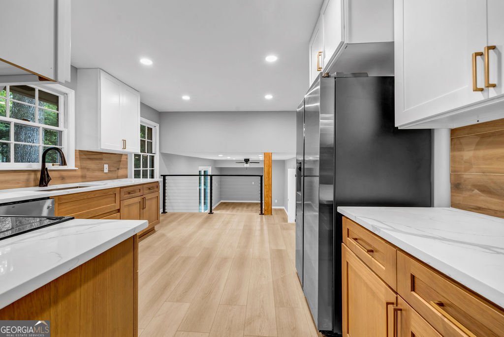 4260 Bonaparte Tucker - 8
