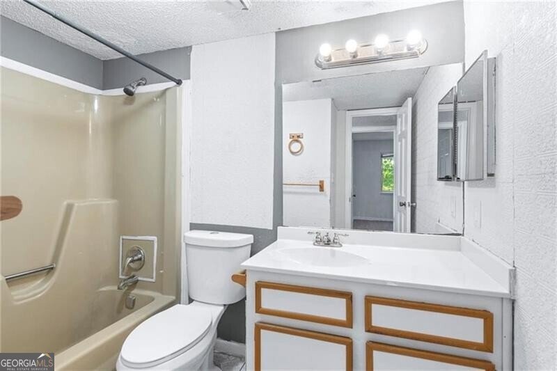 1308 Camelot Drive Atlanta - 10
