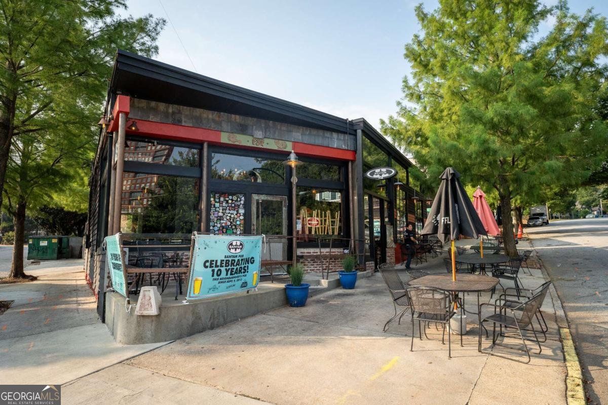 655 Willoughby Way Atlanta - 7