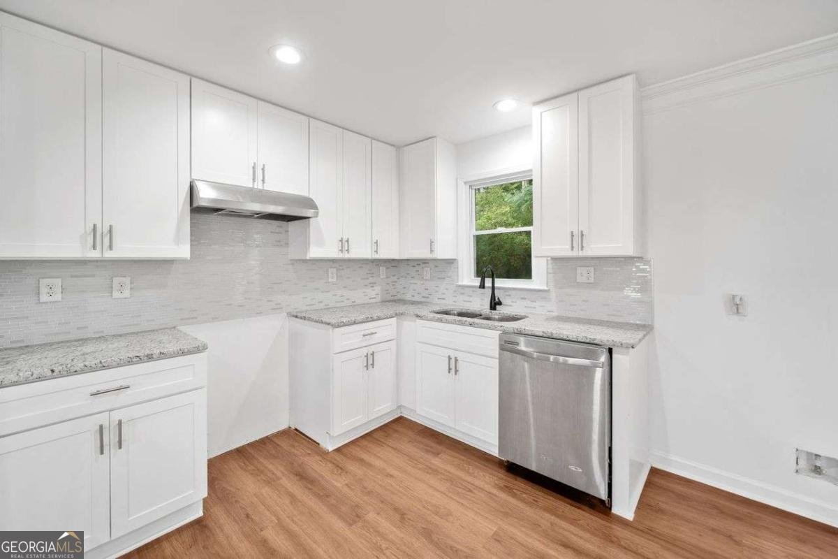 8535 HIRAM ACWORTH Highway Dallas - 12