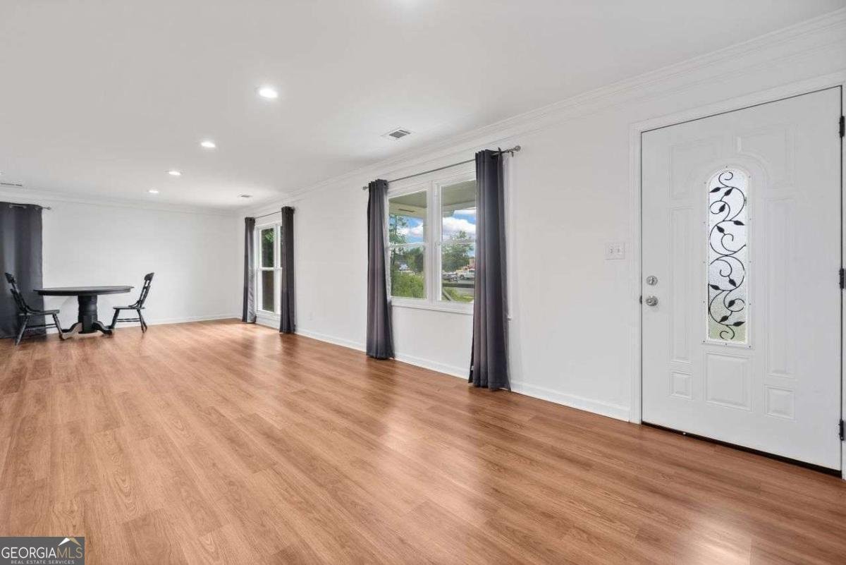 8535 HIRAM ACWORTH Highway Dallas - 5