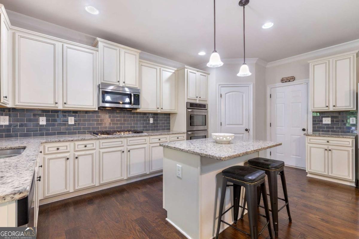 2307 Loughridge Drive Buford - 22