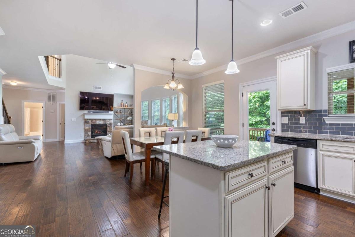 2307 Loughridge Drive Buford - 25