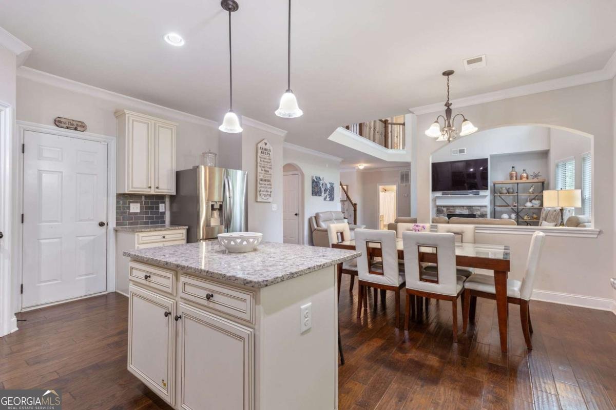 2307 Loughridge Drive Buford - 26