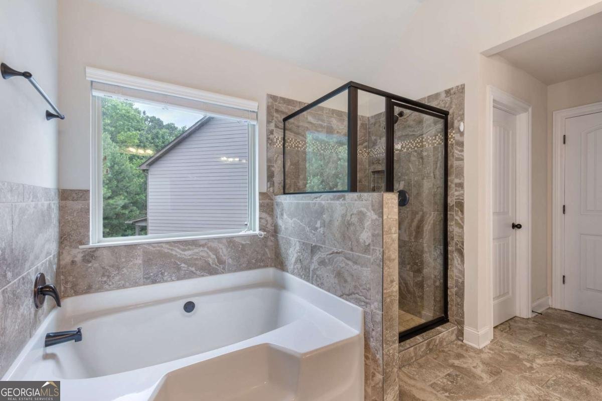 2307 Loughridge Drive Buford - 39