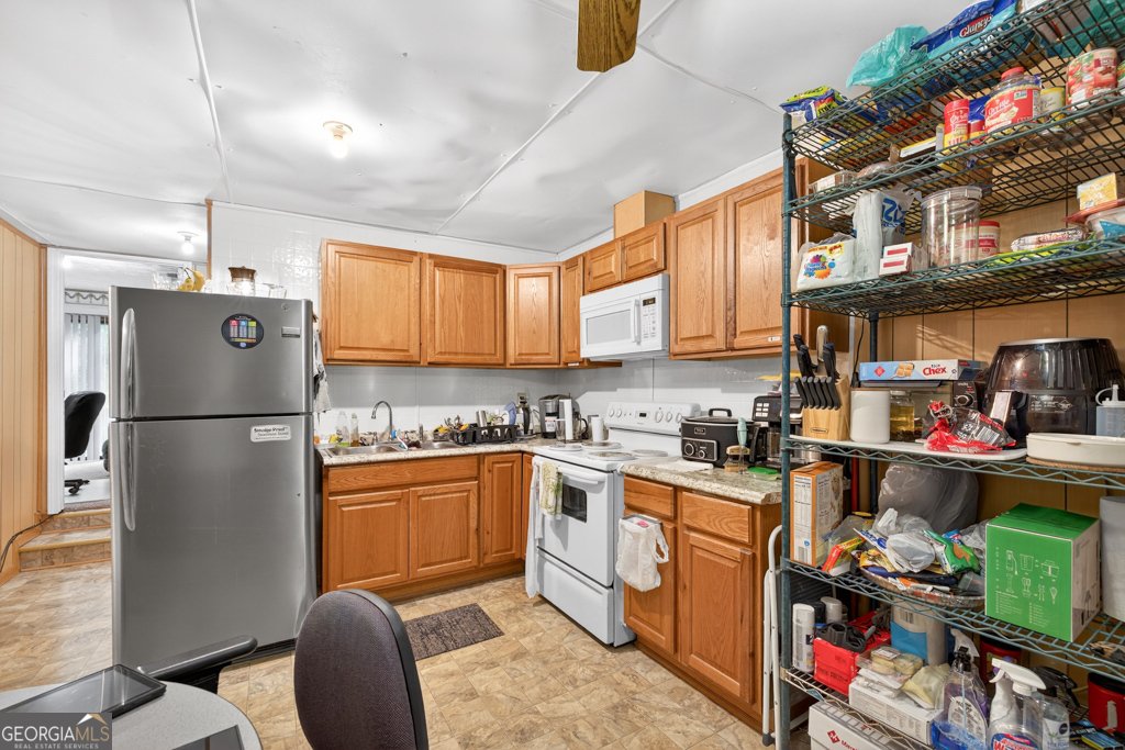 3328 Hidden Bluff Trail Snellville - 12