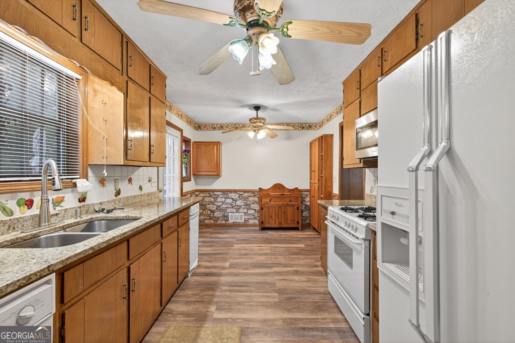 3328 Hidden Bluff Trail Snellville - 26