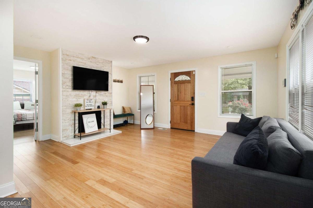 361 Adelle Street Atlanta - 3