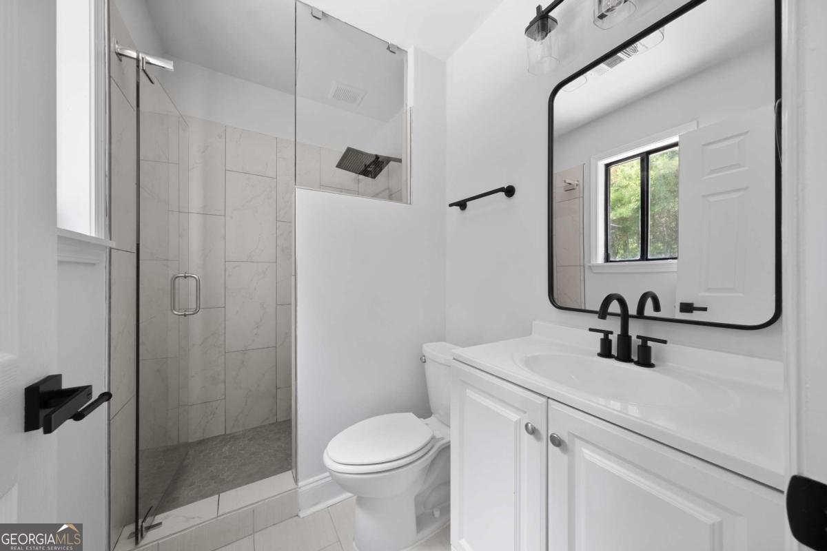 4946 Lake Ridge Trail Lilburn - 25