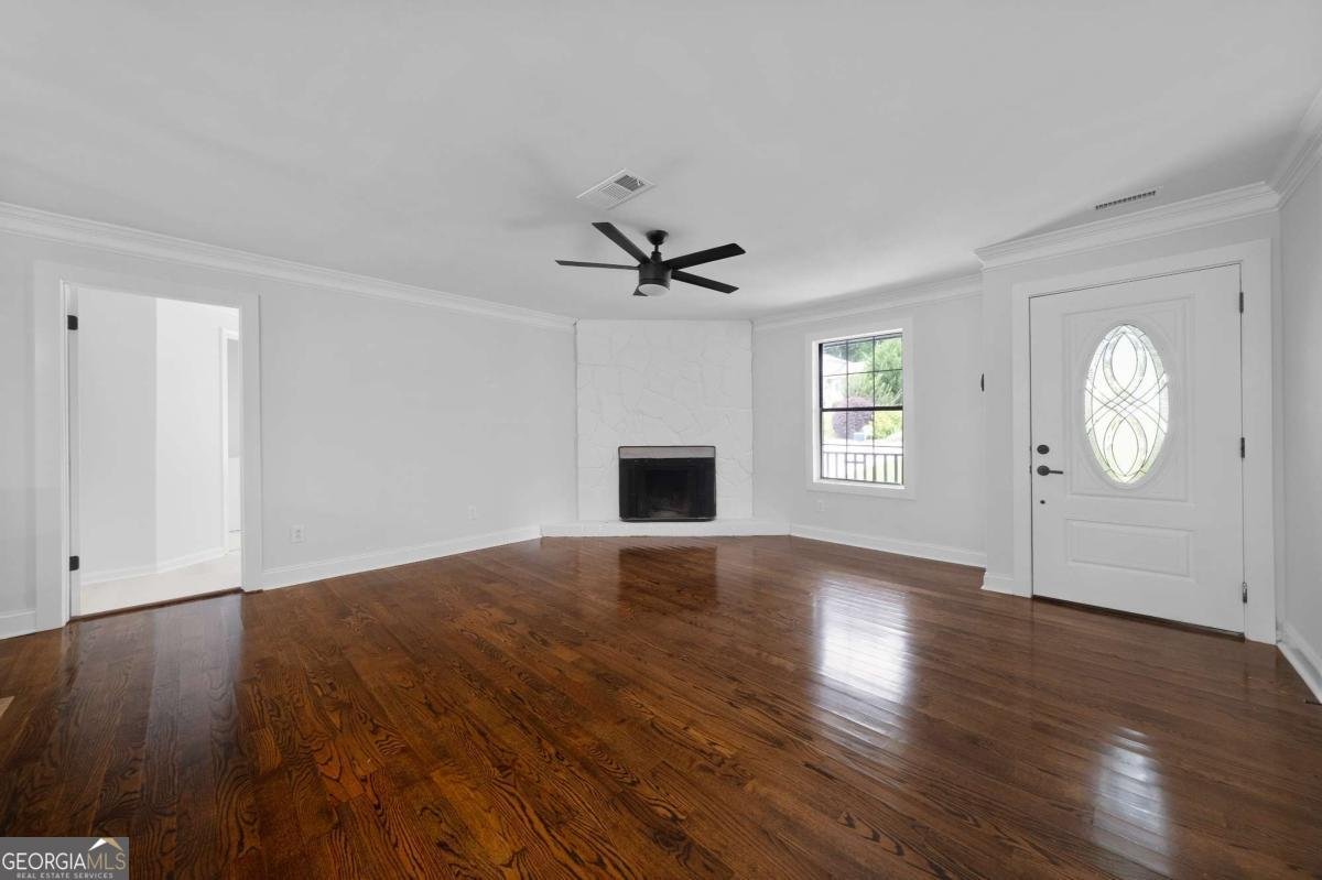 4946 Lake Ridge Trail Lilburn - 6