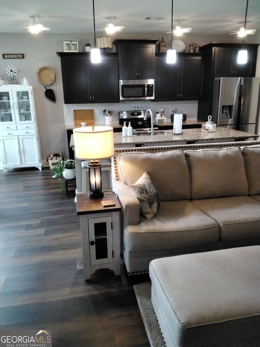 211 Barnyard Way Perry - 27