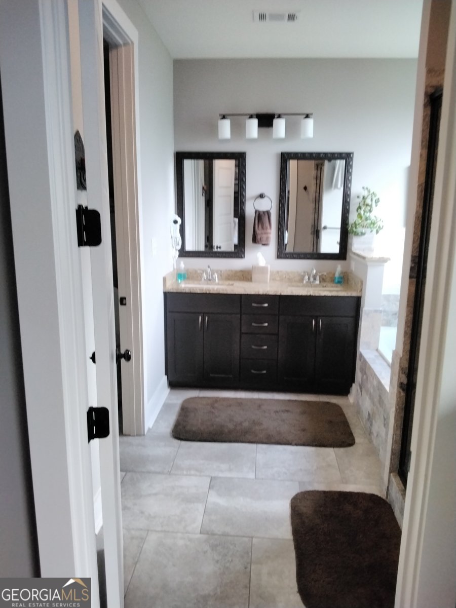 211 Barnyard Way Perry - 8