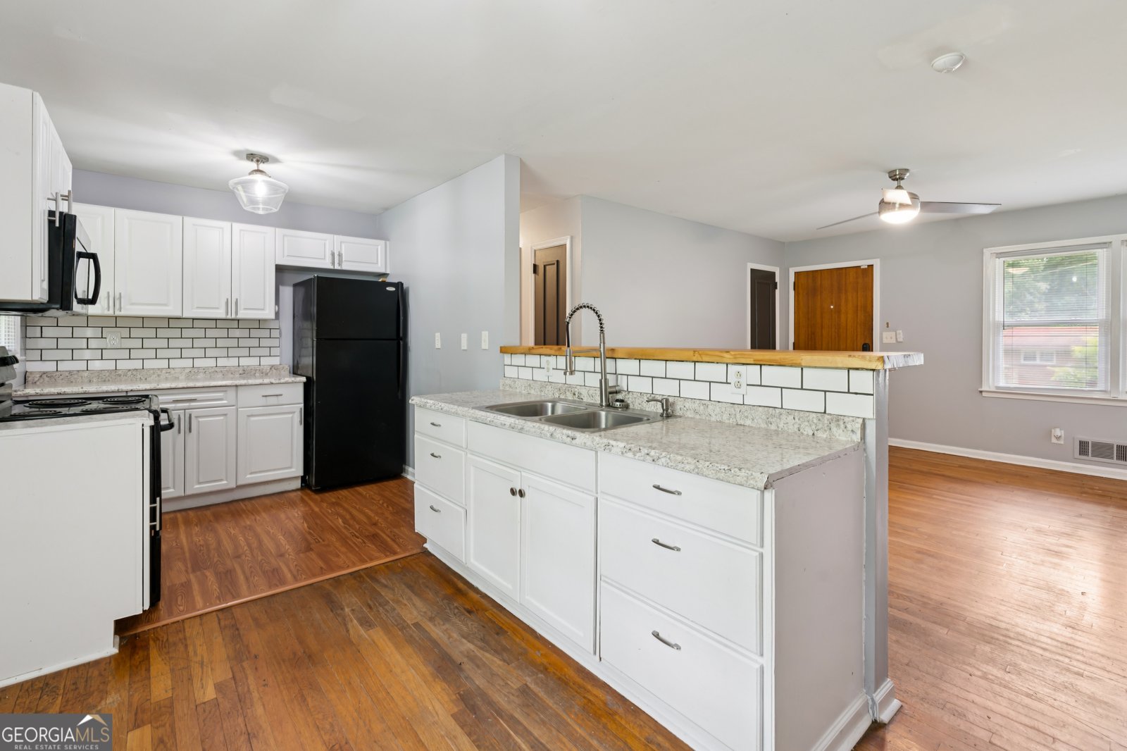 4653 Ridgewood Drive Forest Park - 10