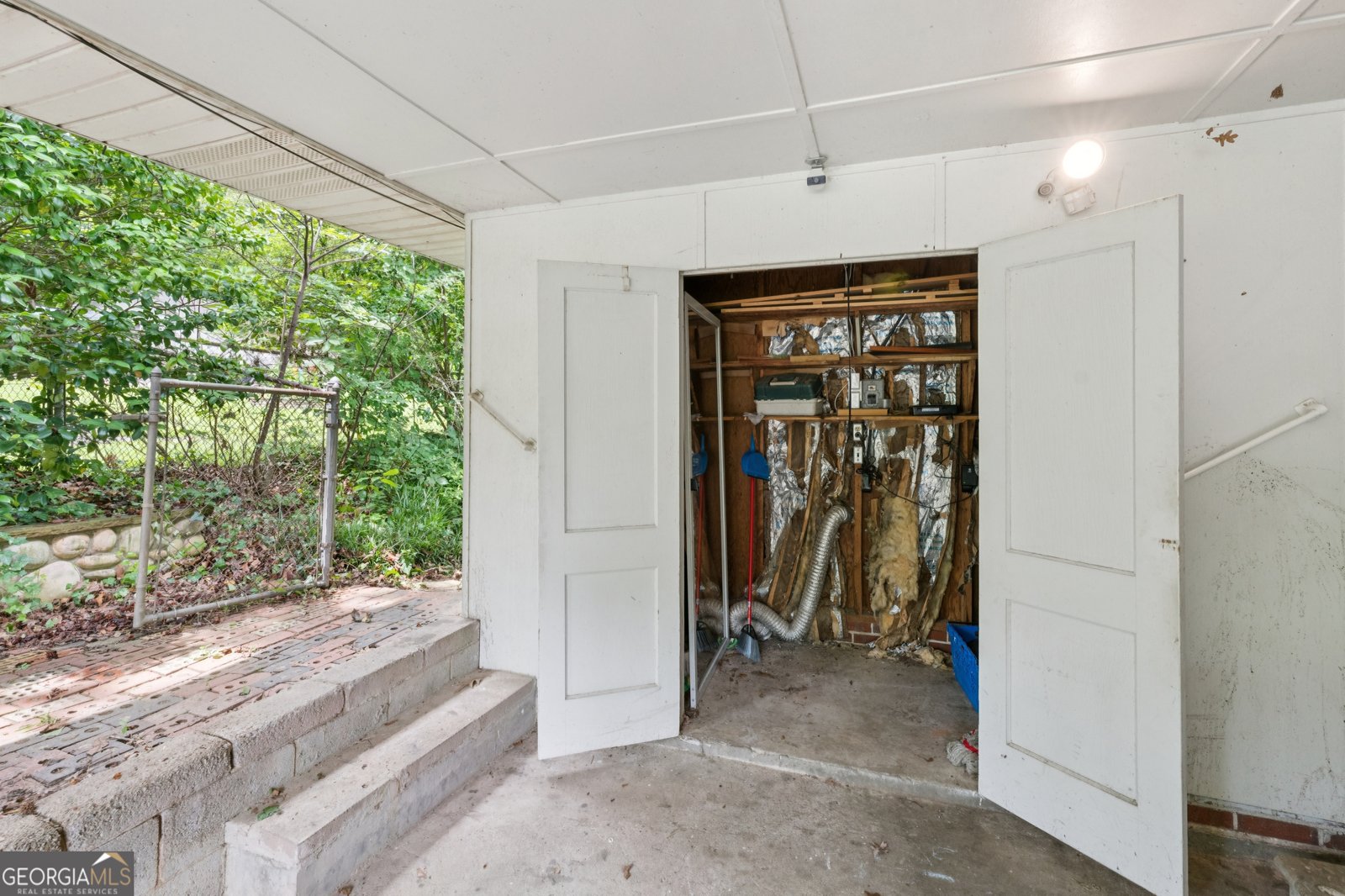 4653 Ridgewood Drive Forest Park - 20