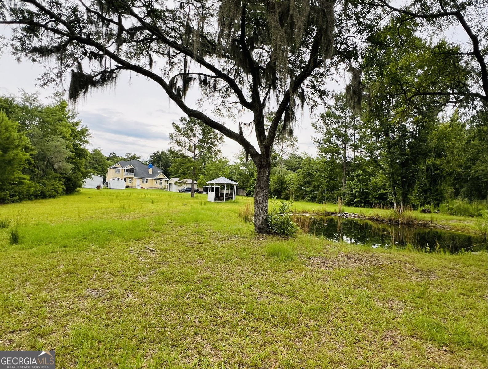2481 Islands Highway Midway - 38