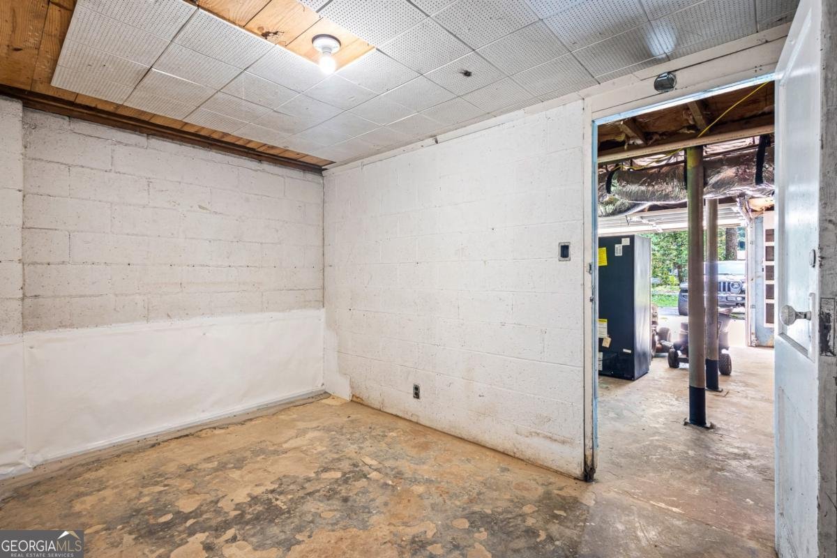 3211 Hollydale Drive Atlanta - 16