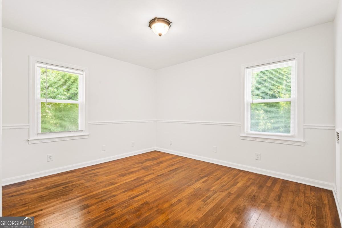 3211 Hollydale Drive Atlanta - 23