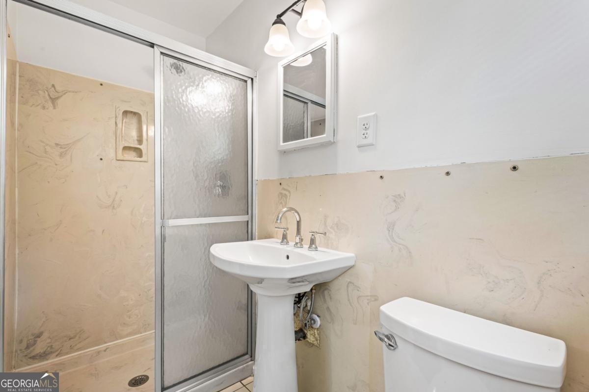 3211 Hollydale Drive Atlanta - 27