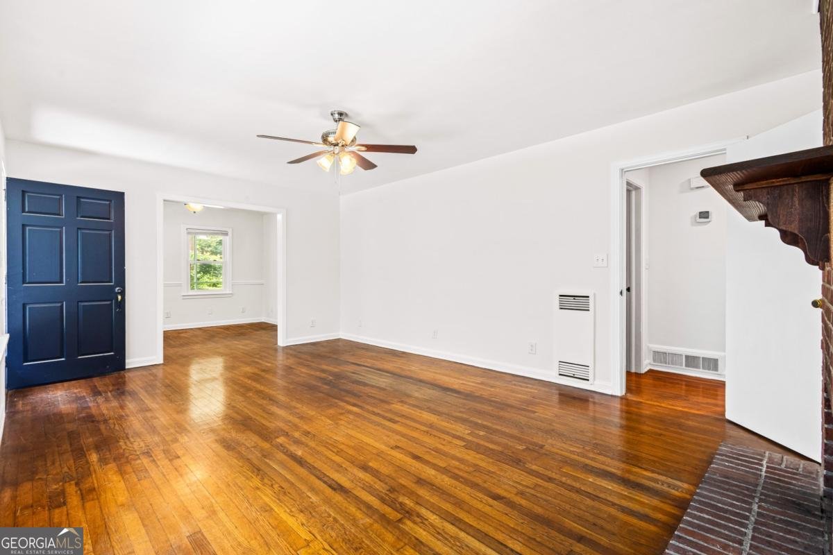 3211 Hollydale Drive Atlanta - 3