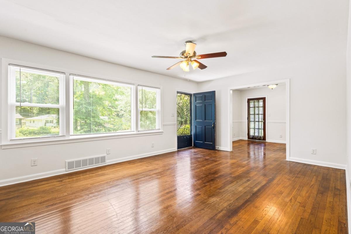 3211 Hollydale Drive Atlanta - 5