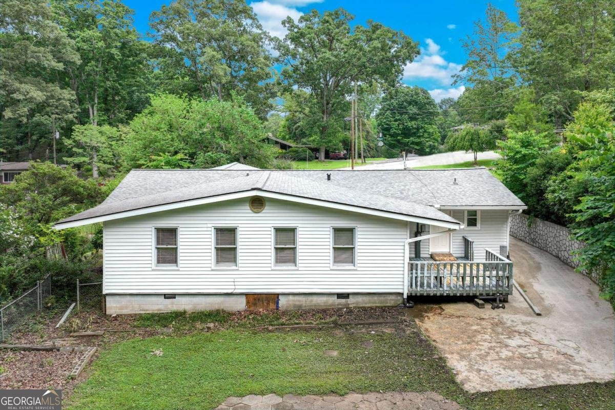 1353 Dunn Drive Gainesville - 28