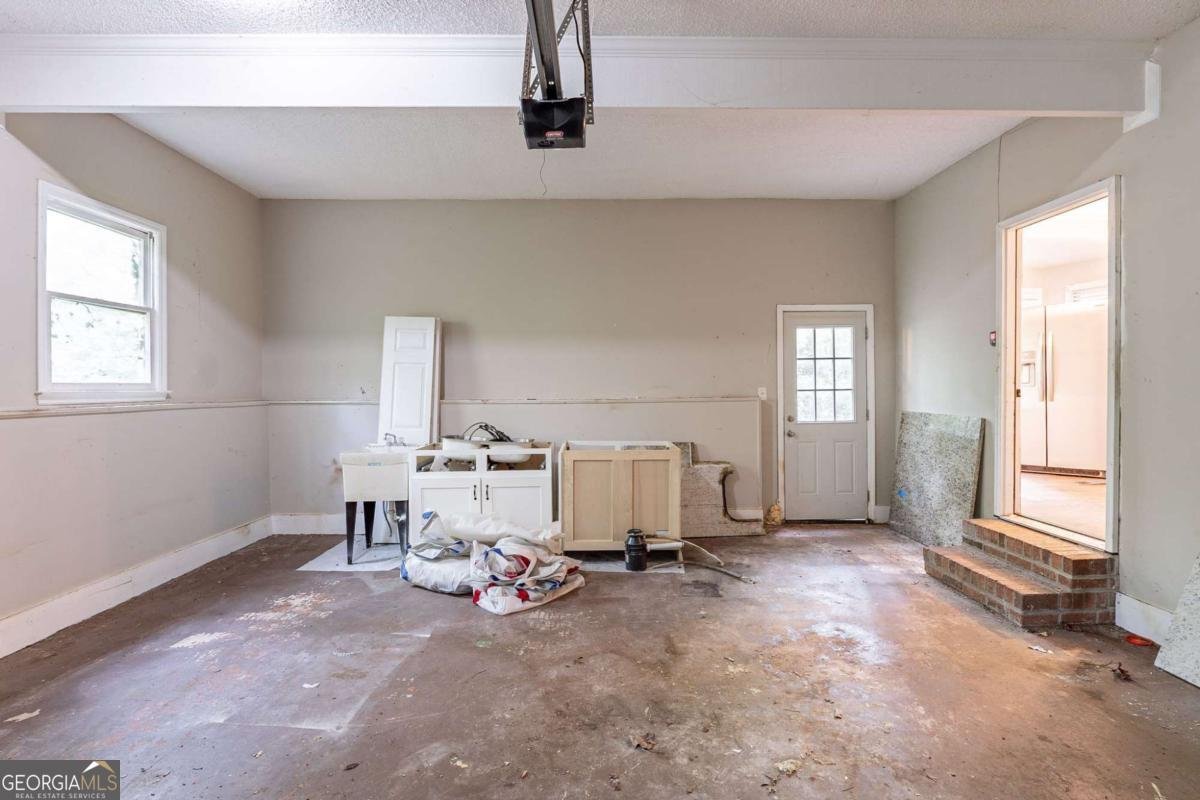 402 John Tate Road Acworth - 40