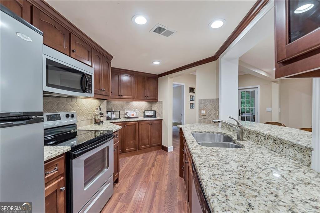 6185 Masters Club Drive Suwanee - 38