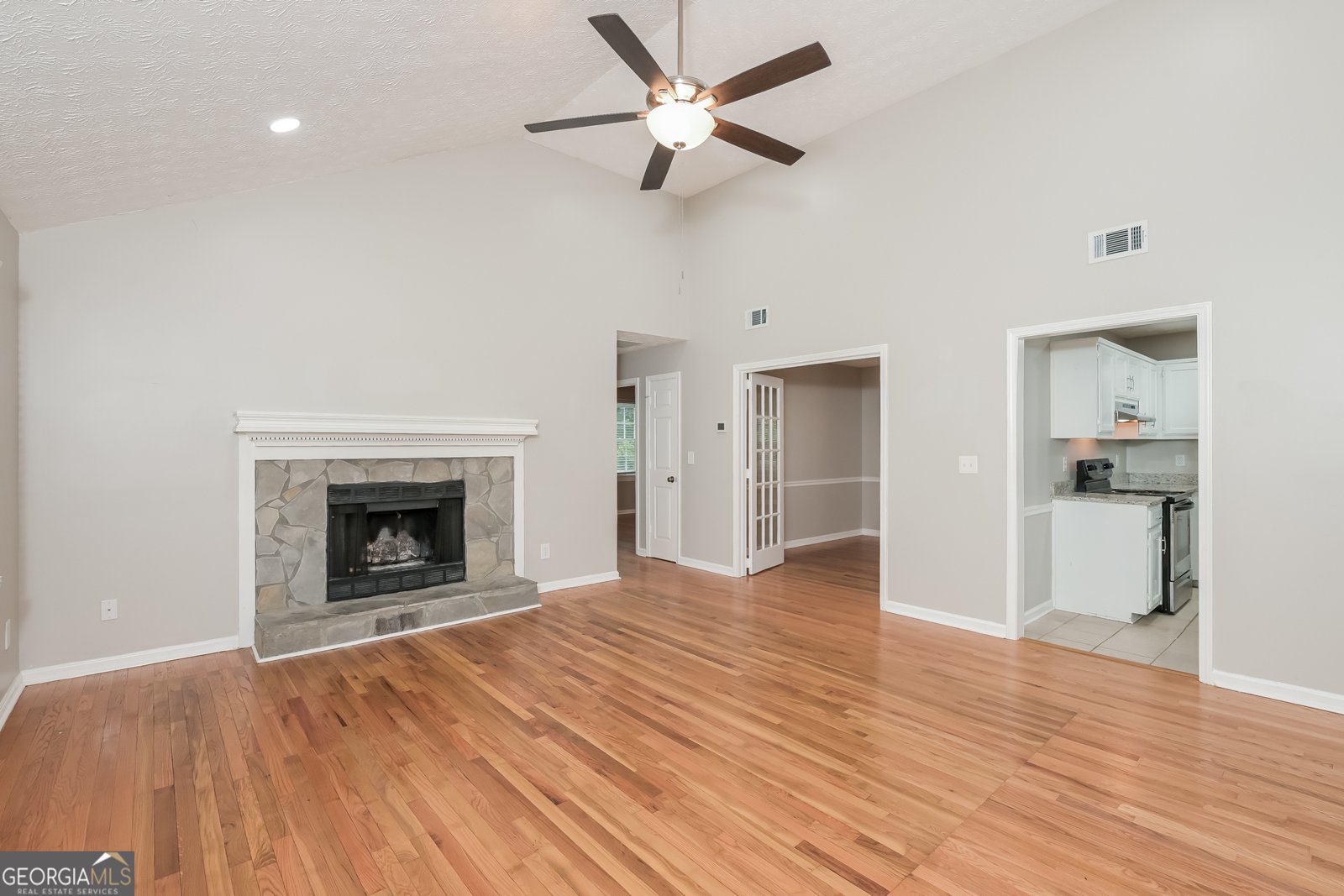 2090 Blackberry Lane Auburn - 3