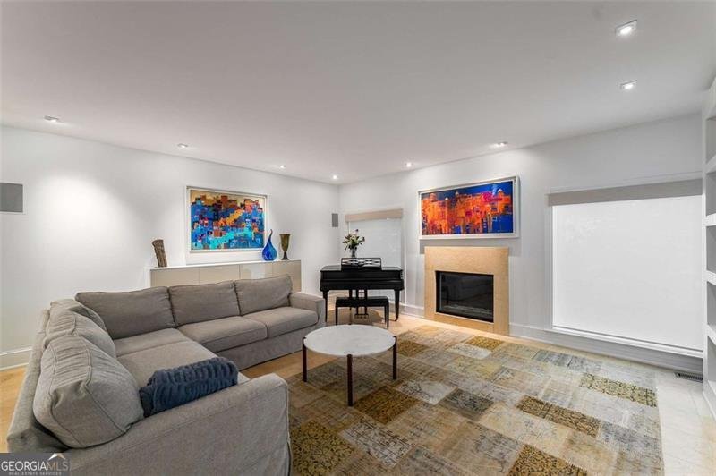 4569 Fountain Drive Marietta - 10