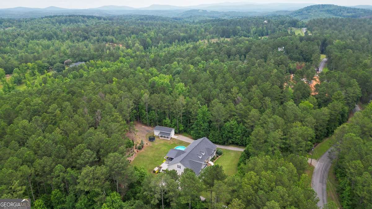 188 Macedonia Road White - 15