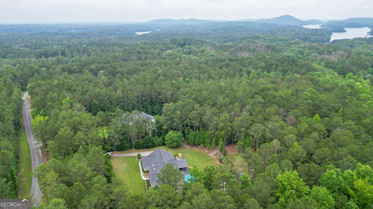 188 Macedonia Road White - 17