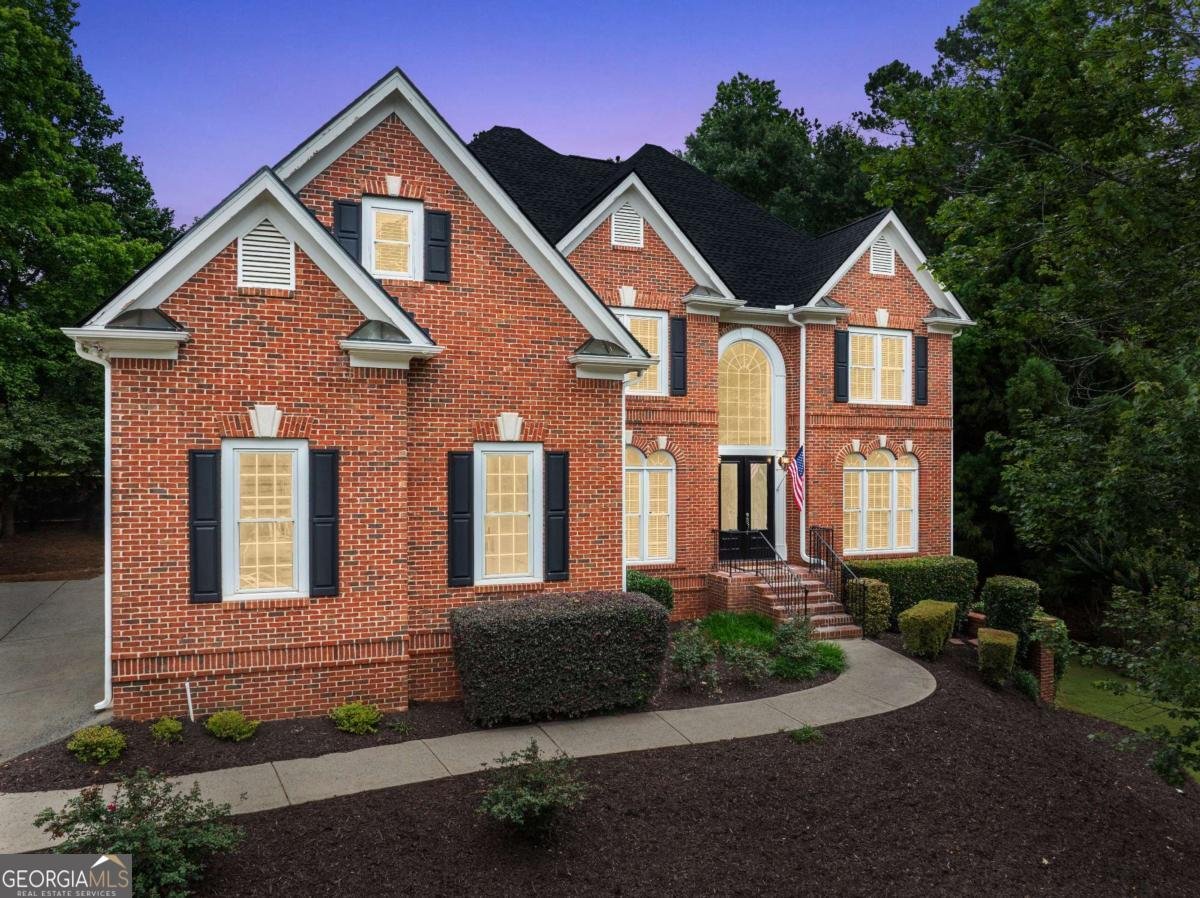 120 Legends Walk Circle Milton - 2