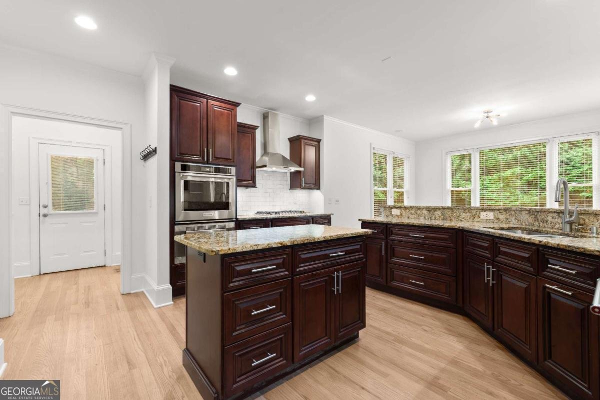 120 Legends Walk Circle Milton - 31