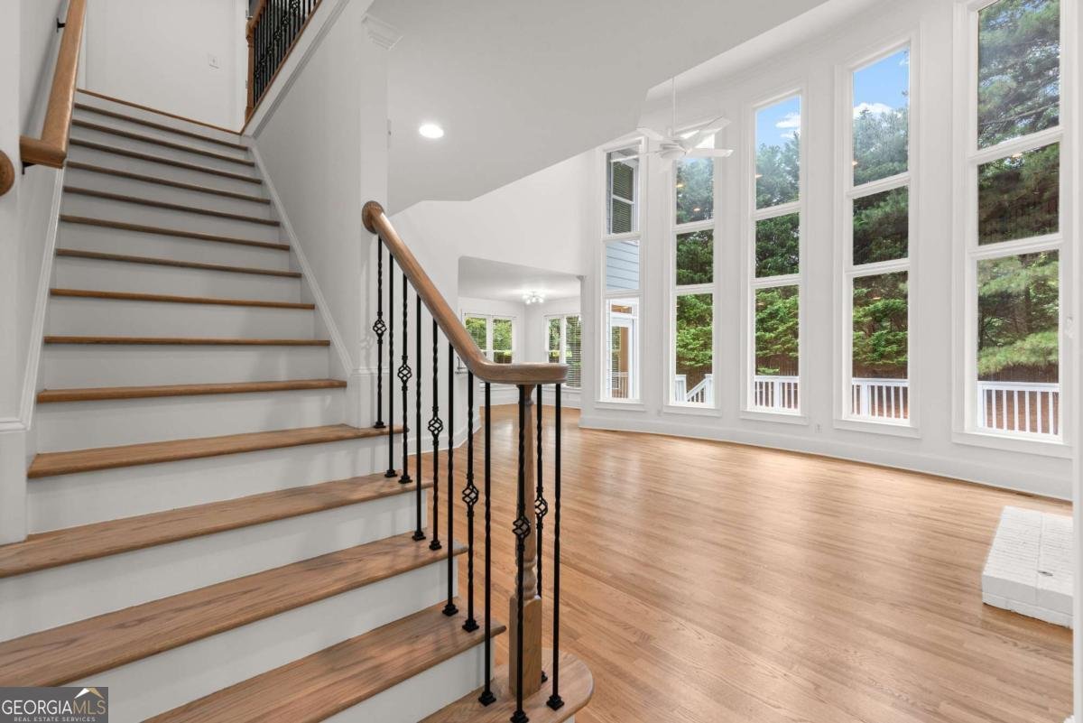 120 Legends Walk Circle Milton - 43