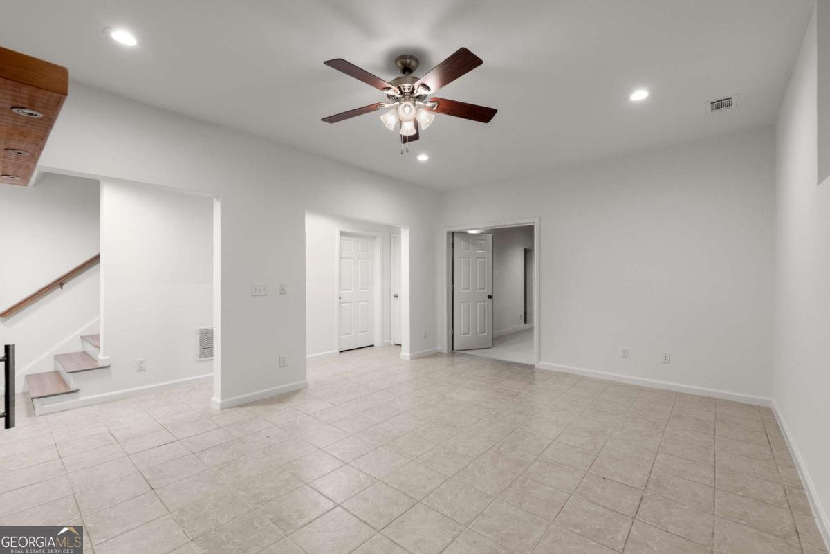 120 Legends Walk Circle Milton - 76