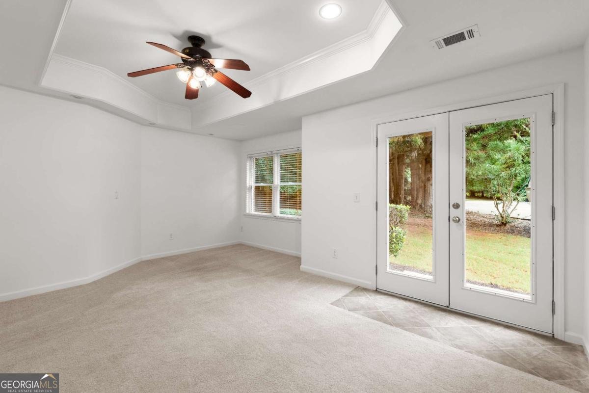 120 Legends Walk Circle Milton - 84