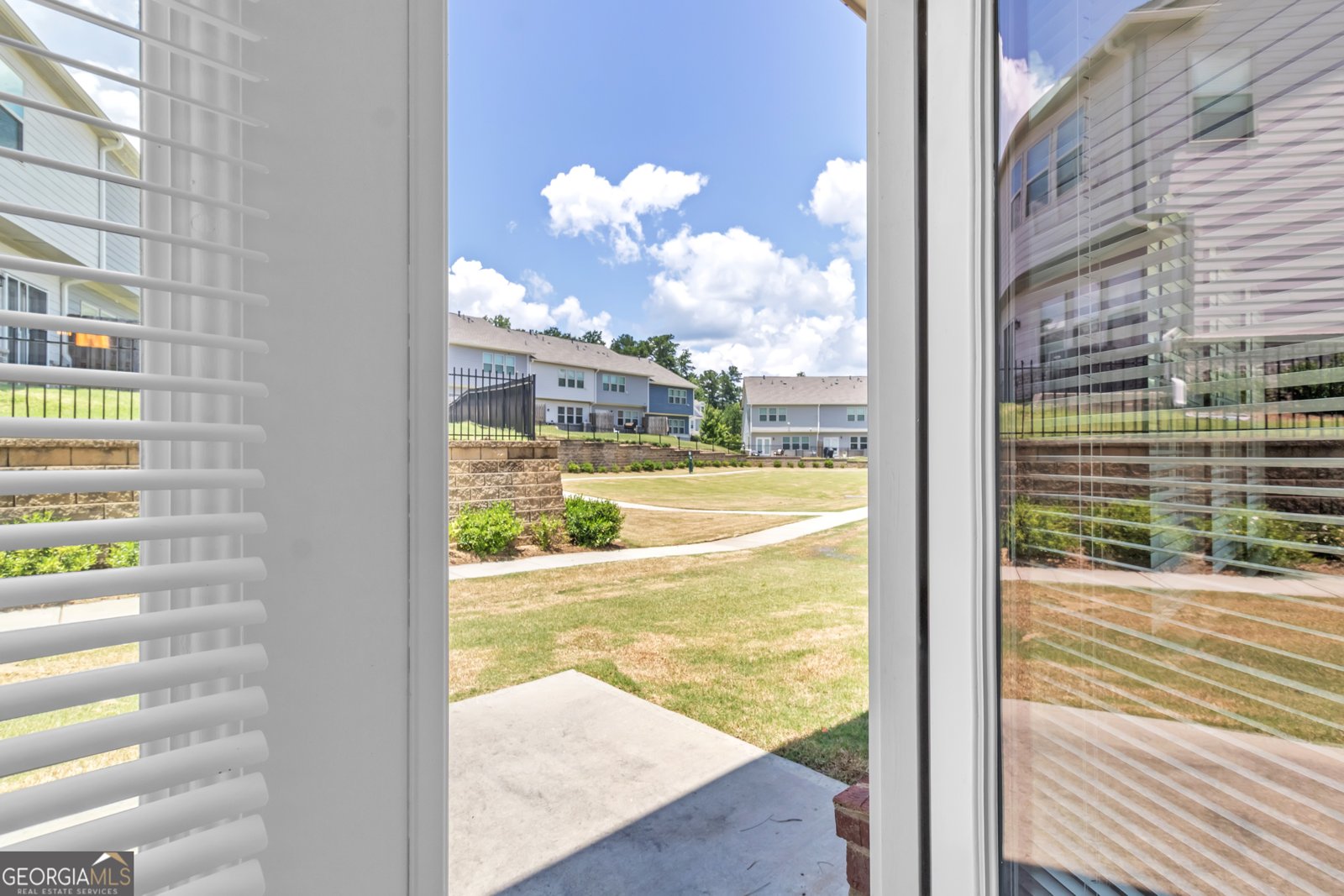 2060 Lanier Harbor Point Buford - 16