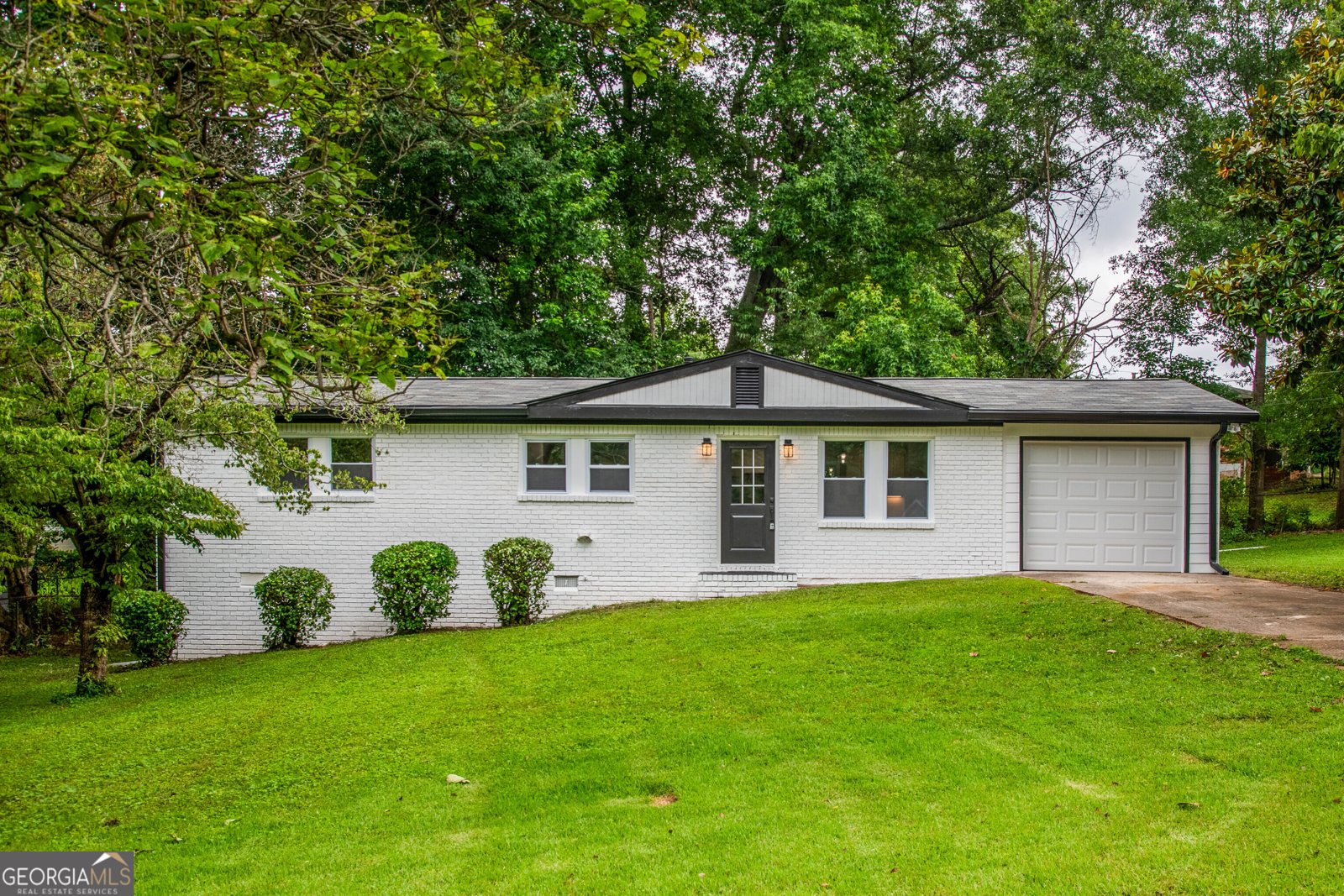 5961 John Street Austell - 1