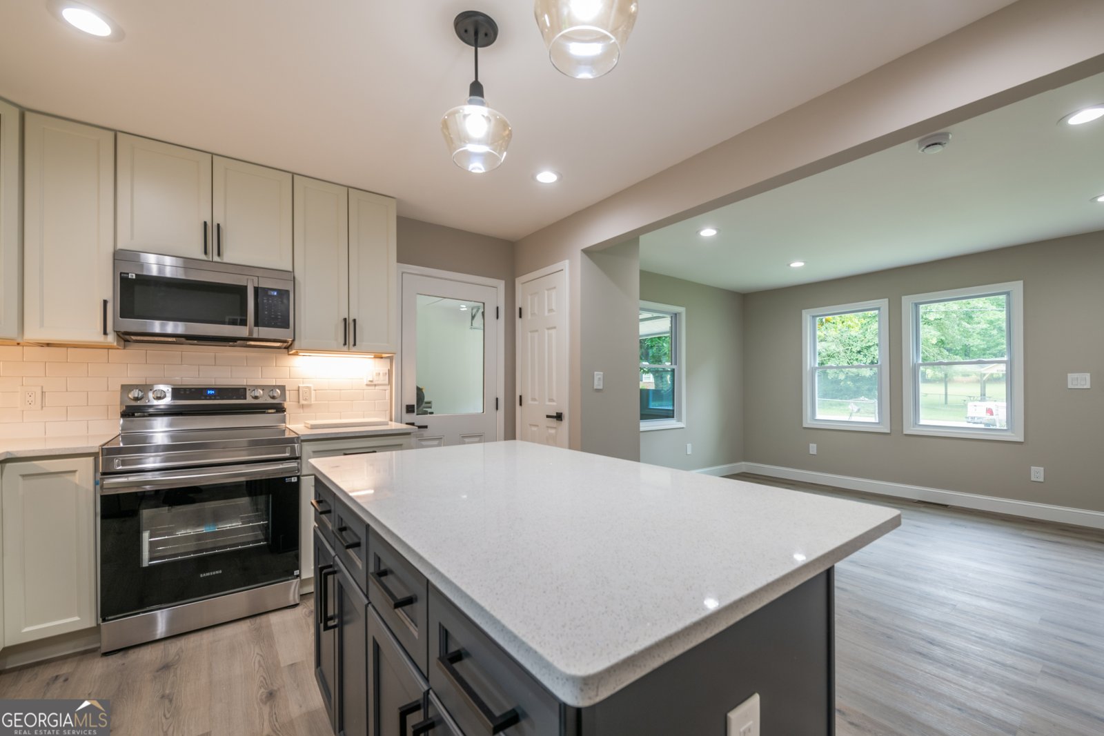 5961 John Street Austell - 6