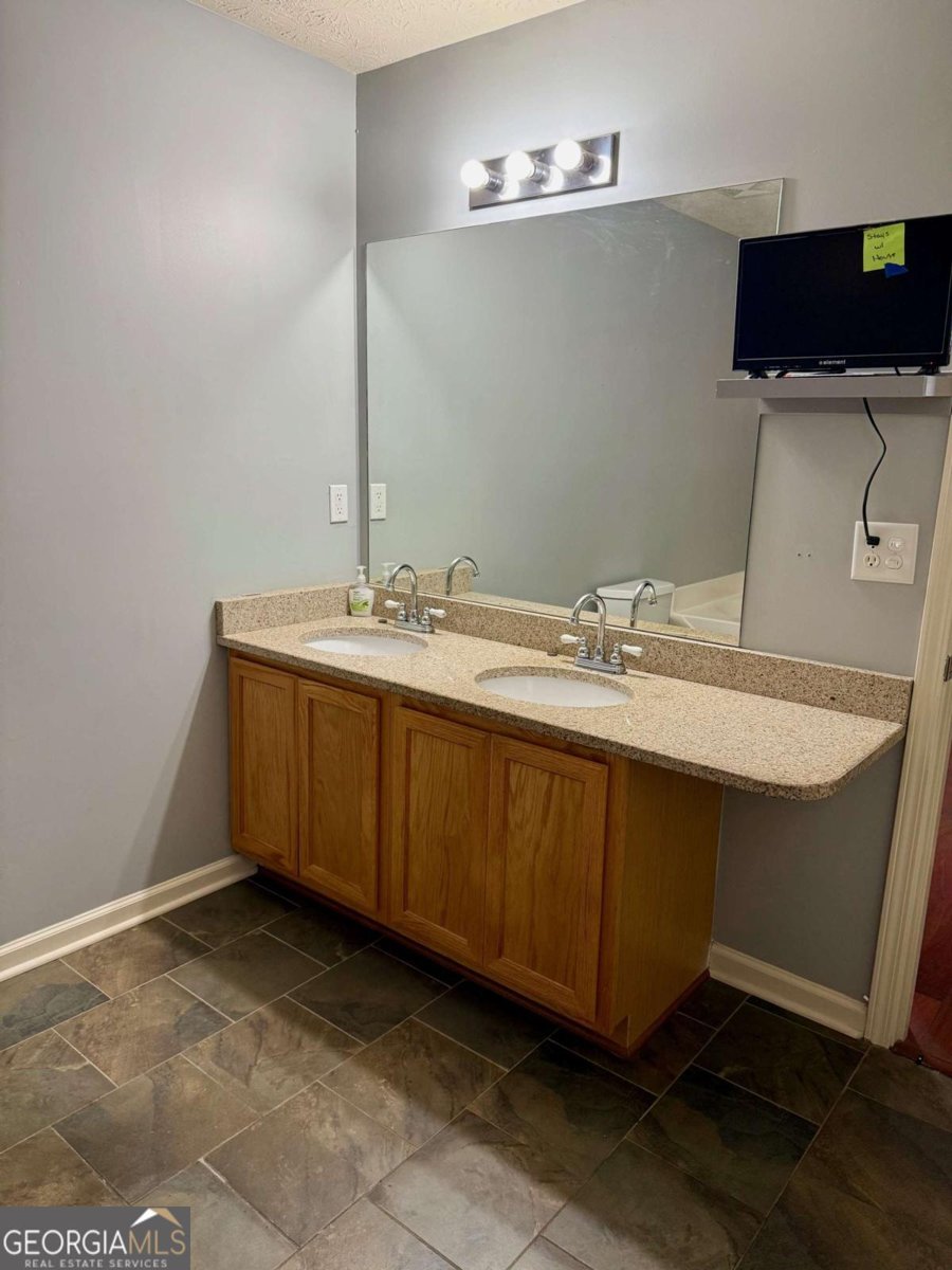 1013 Navaho Trail Monroe - 24
