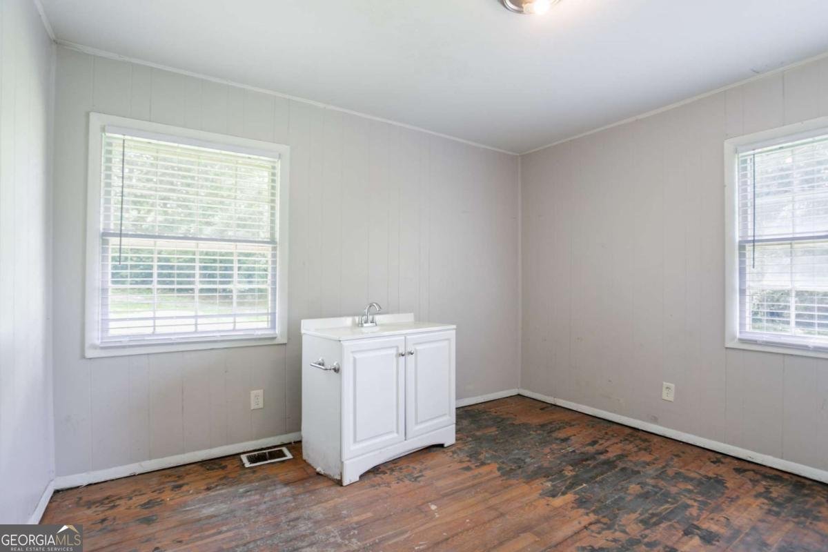 4337 Brookside Drive Forest Park - 12