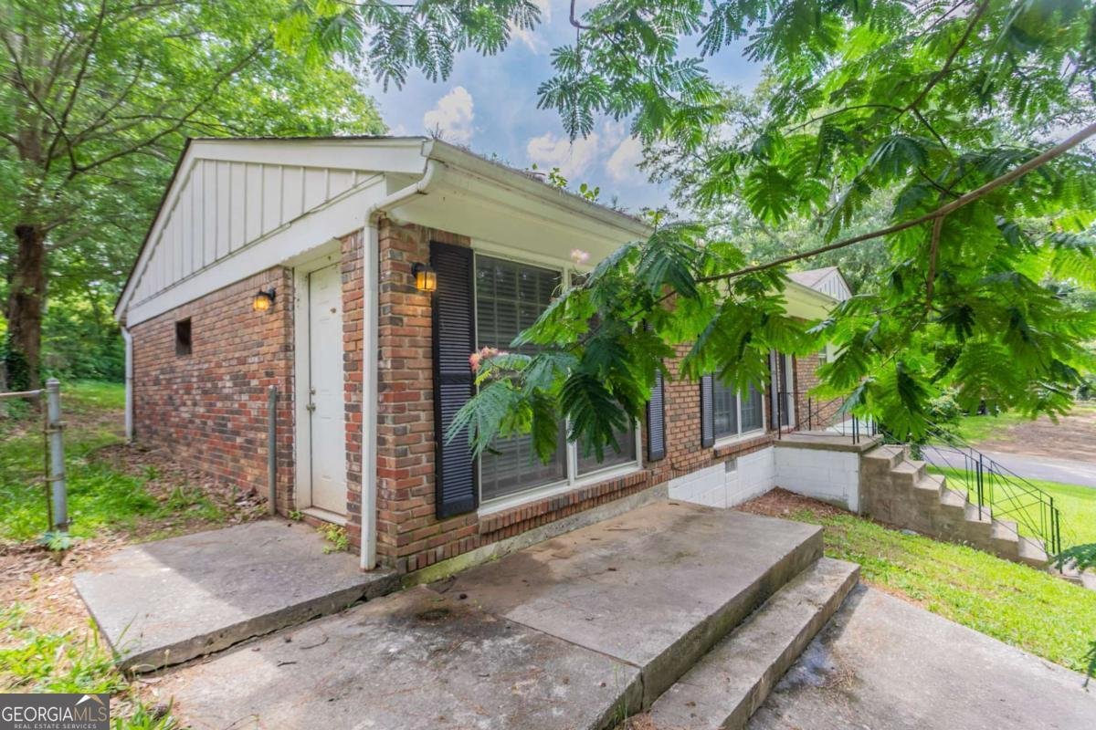 4337 Brookside Drive Forest Park - 3