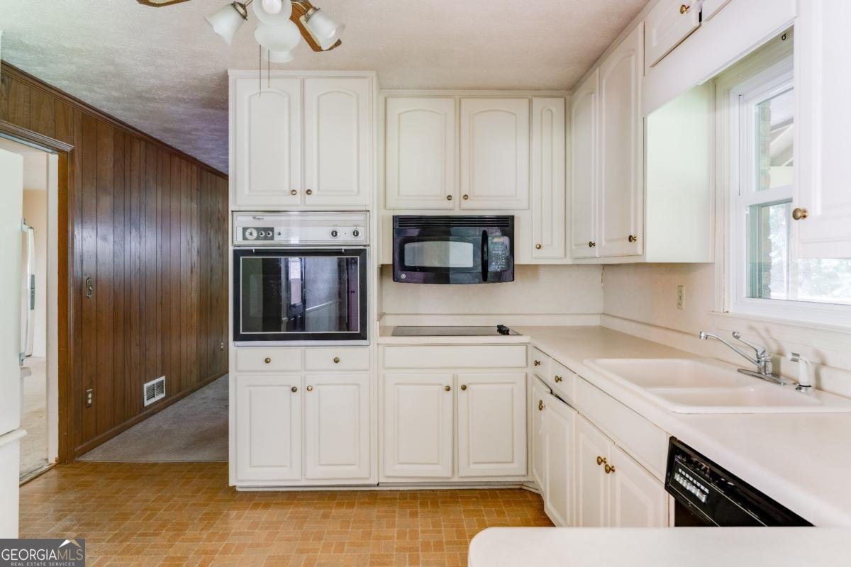4714 Darlene Way Tucker - 8