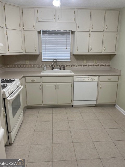 207 Oak Circle Stockbridge - 3