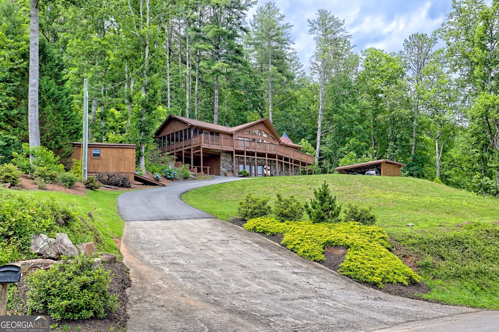 5019 Wolffork Road Rabun Gap - 72