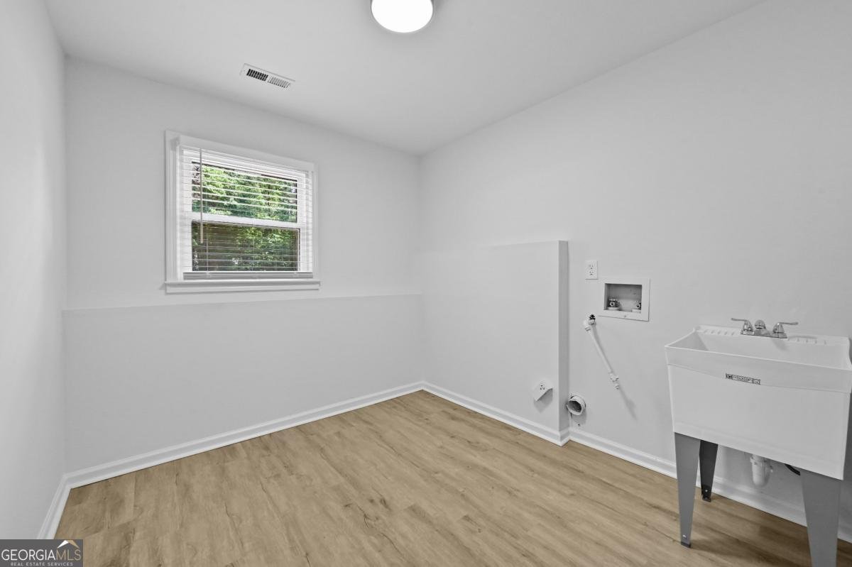 400 Hunt River Way Suwanee - 29