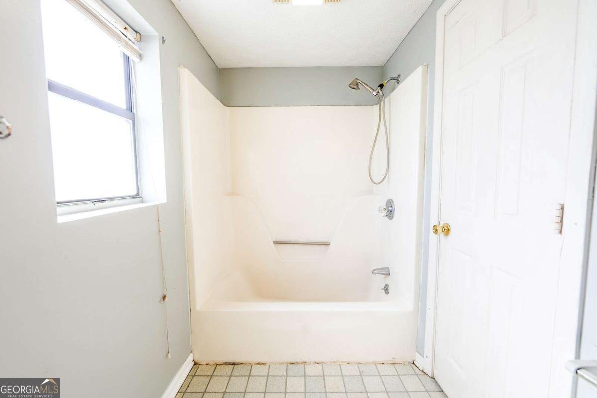 781 Arnoldsville Road Winterville - 37