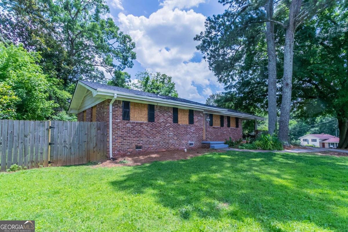 3932 Lindsey Drive Decatur - 1
