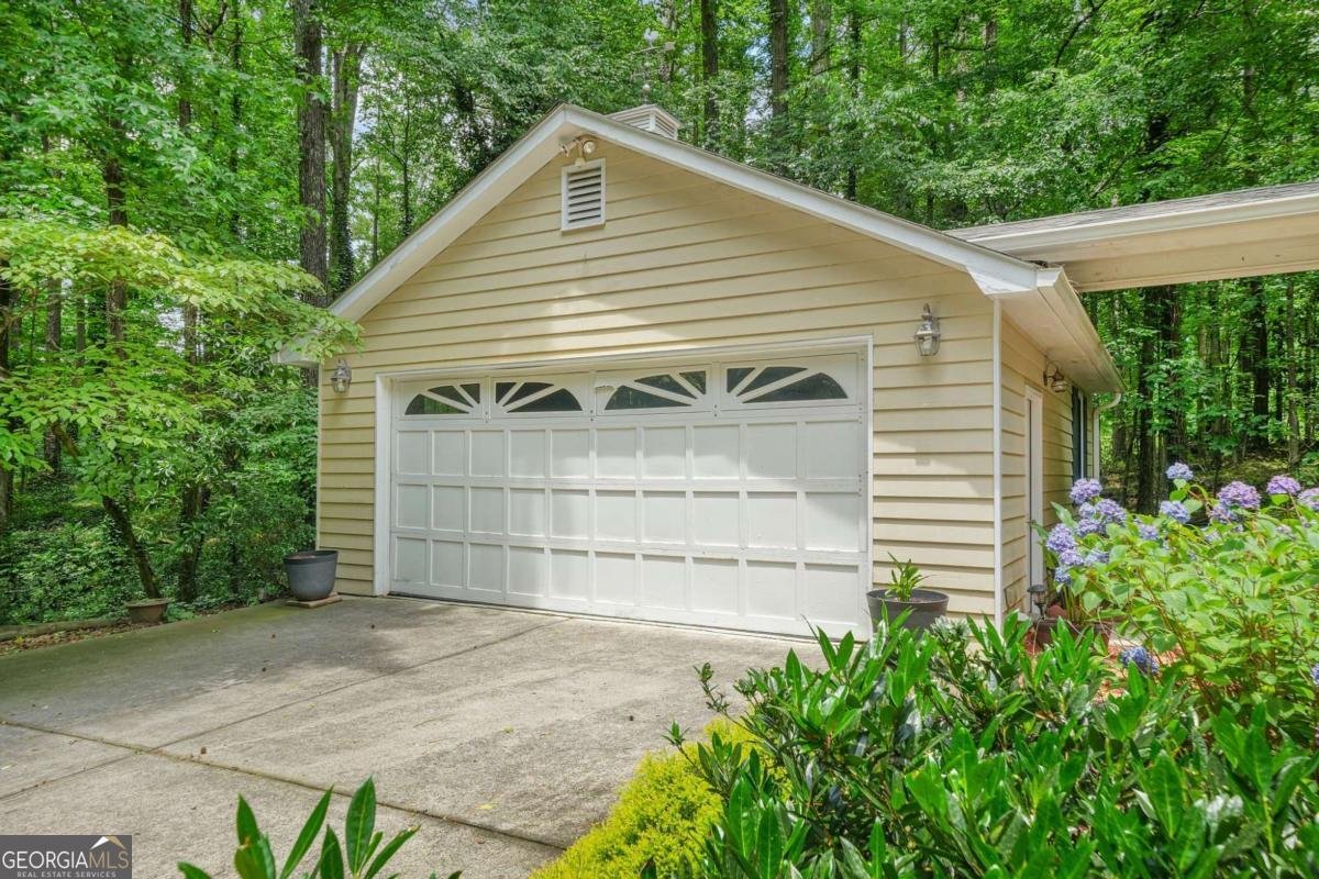 4211 Burnt Hickory Road Marietta - 48